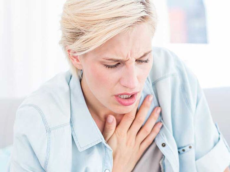 Breathing can cause pain and pressure in patients with chest osteochondrosis